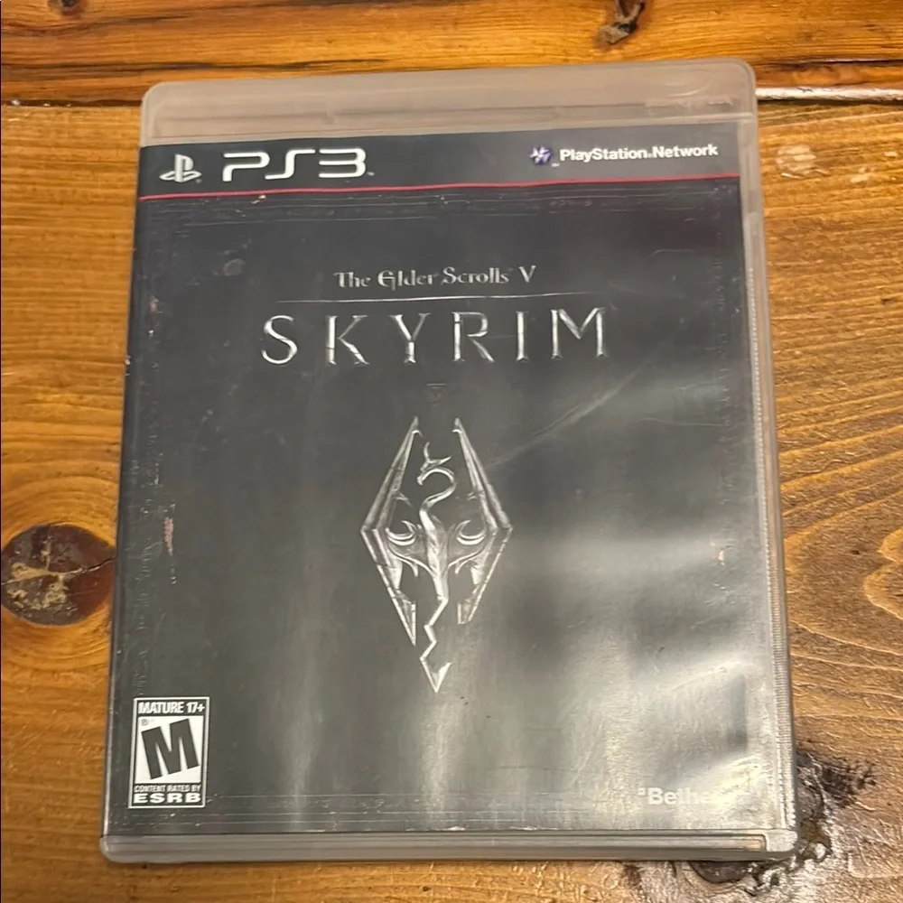 The Elder Scrolls V: Skyrim for PS3 - Black